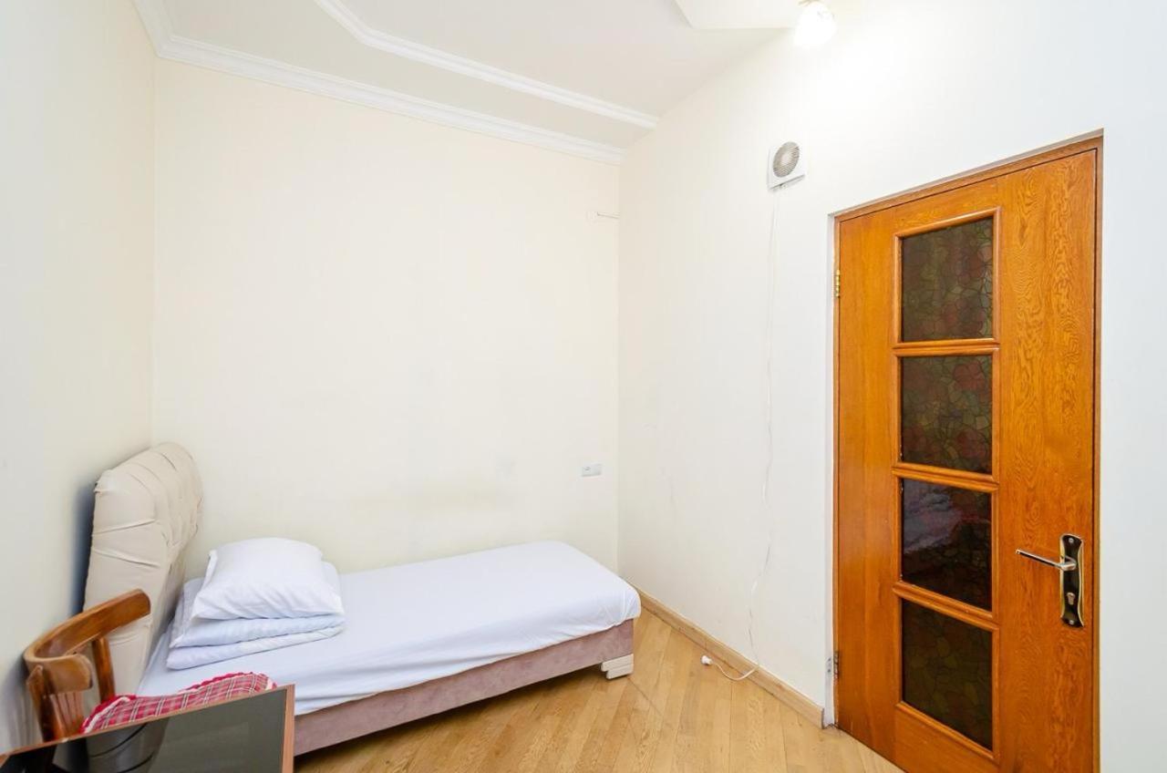 Areva Hostel & Apartment 예레반 외부 사진
