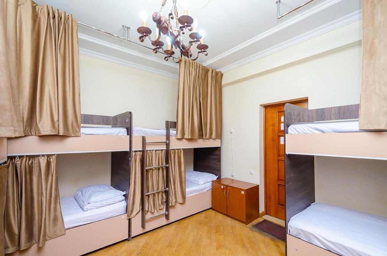 Areva Hostel & Apartment 예레반 외부 사진