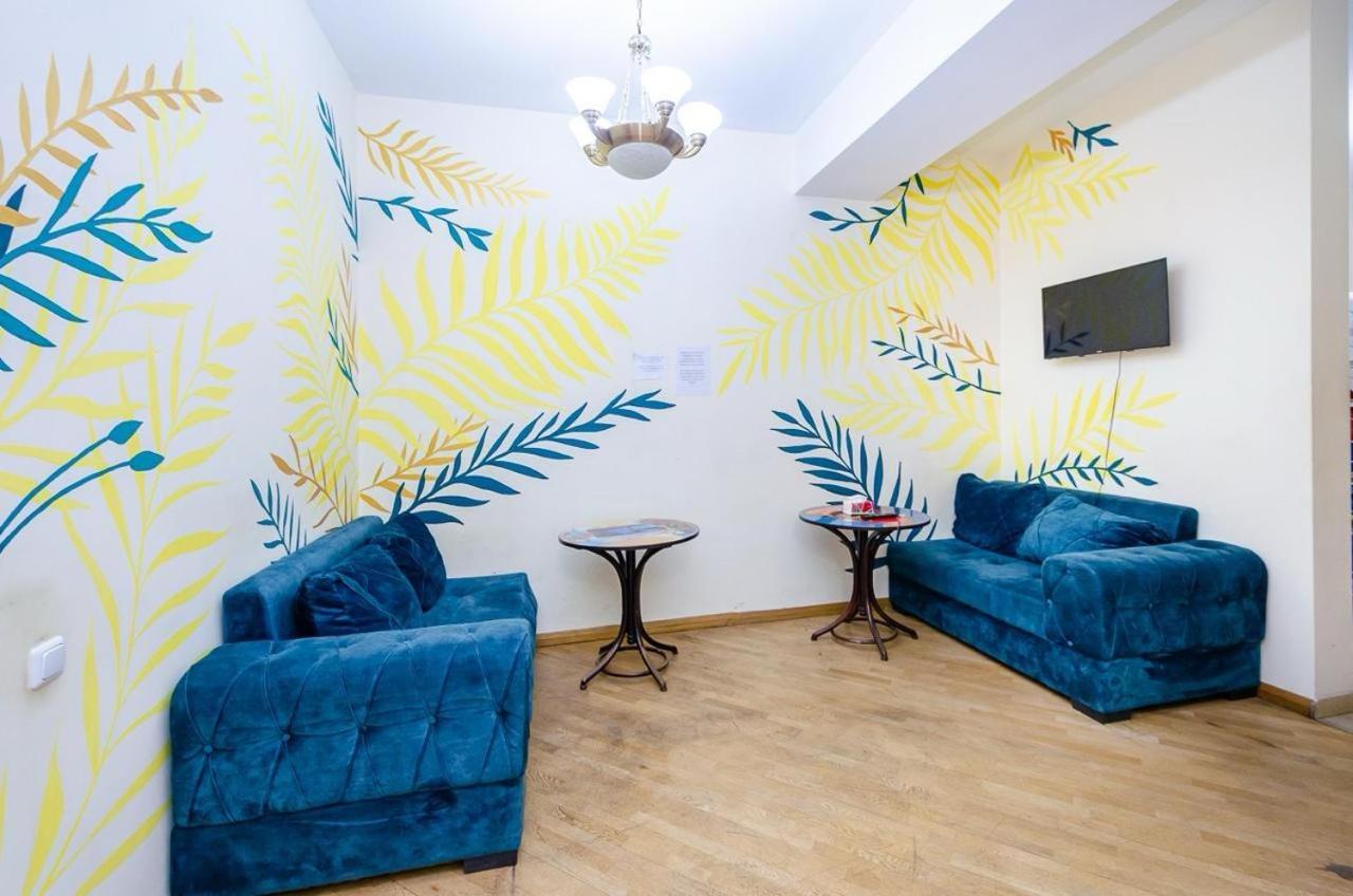 Areva Hostel & Apartment 예레반 외부 사진