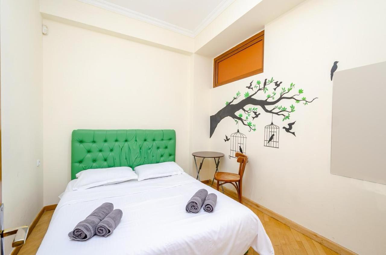 Areva Hostel & Apartment 예레반 외부 사진