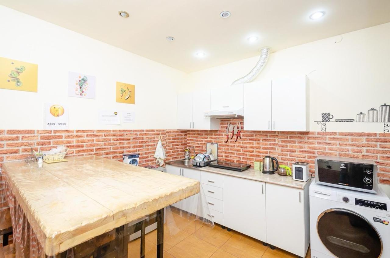 Areva Hostel & Apartment 예레반 외부 사진