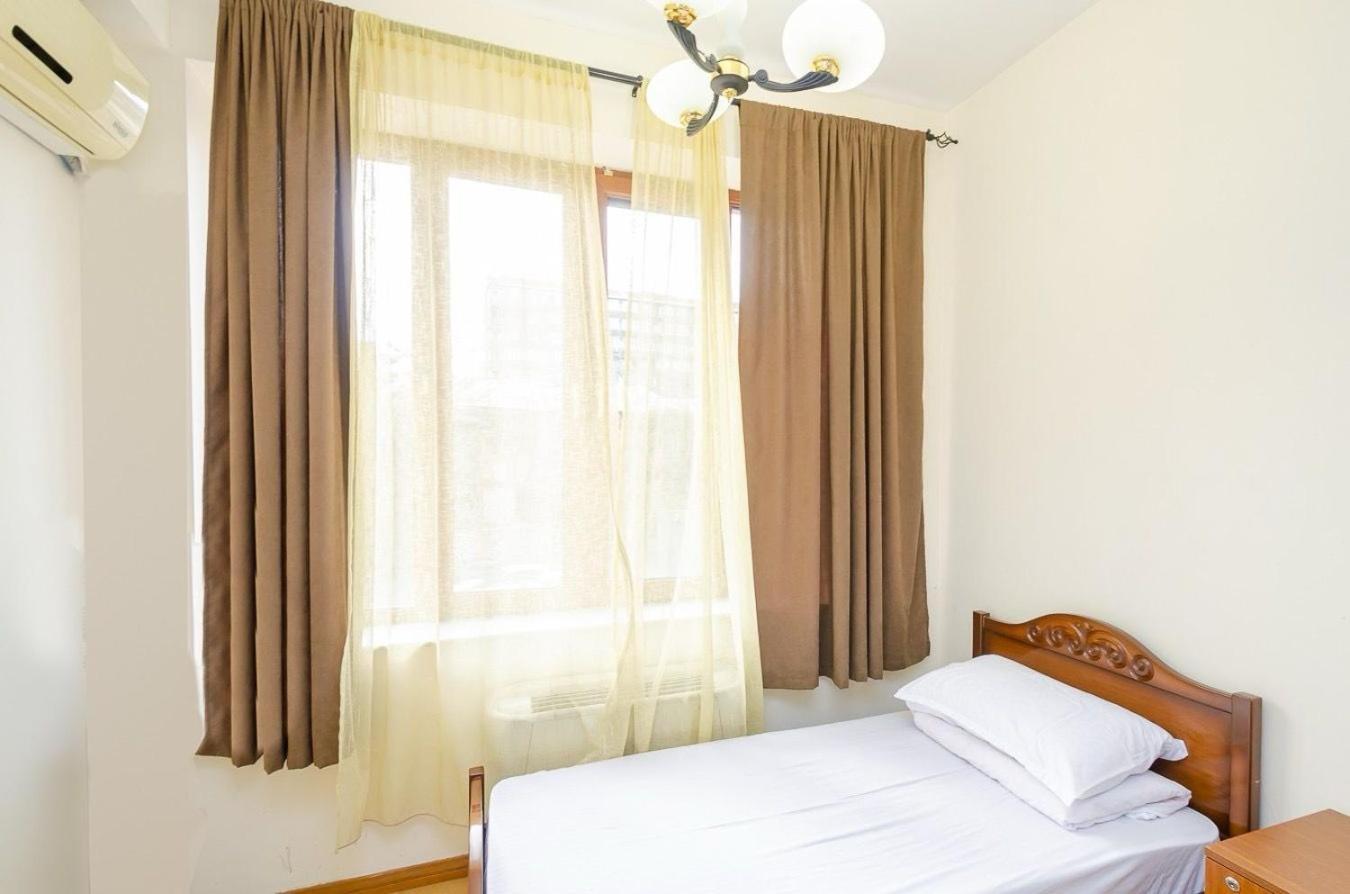 Areva Hostel & Apartment 예레반 외부 사진