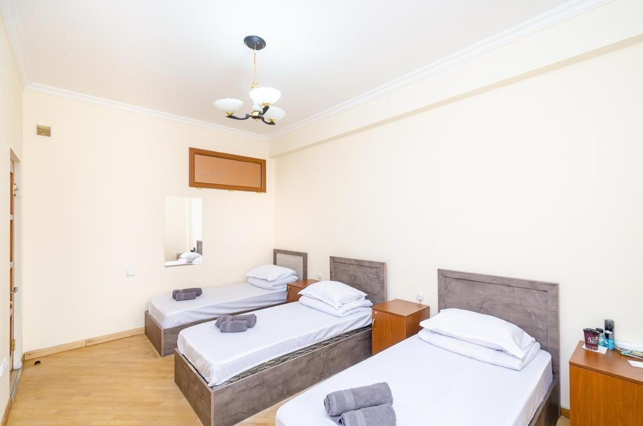Areva Hostel & Apartment 예레반 외부 사진