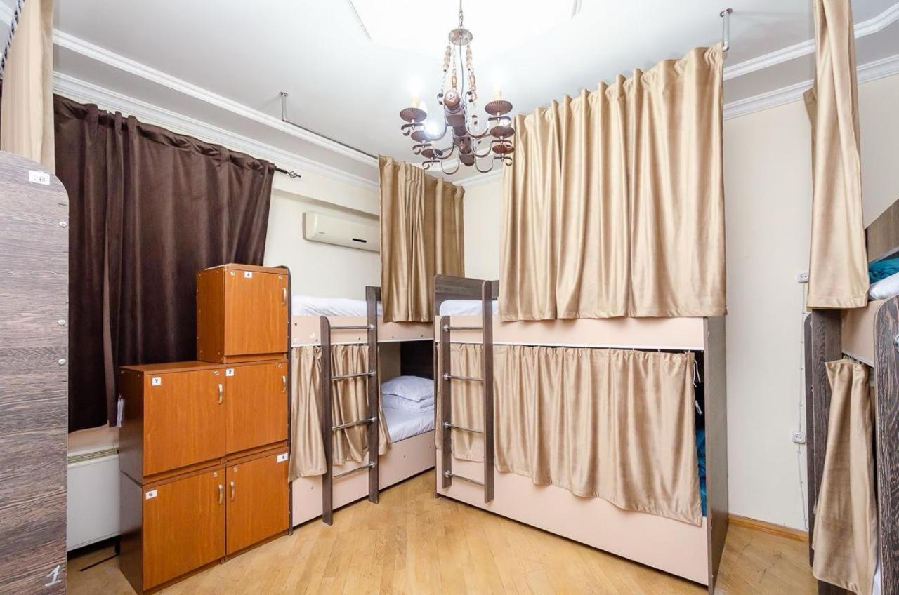 Areva Hostel & Apartment 예레반 외부 사진
